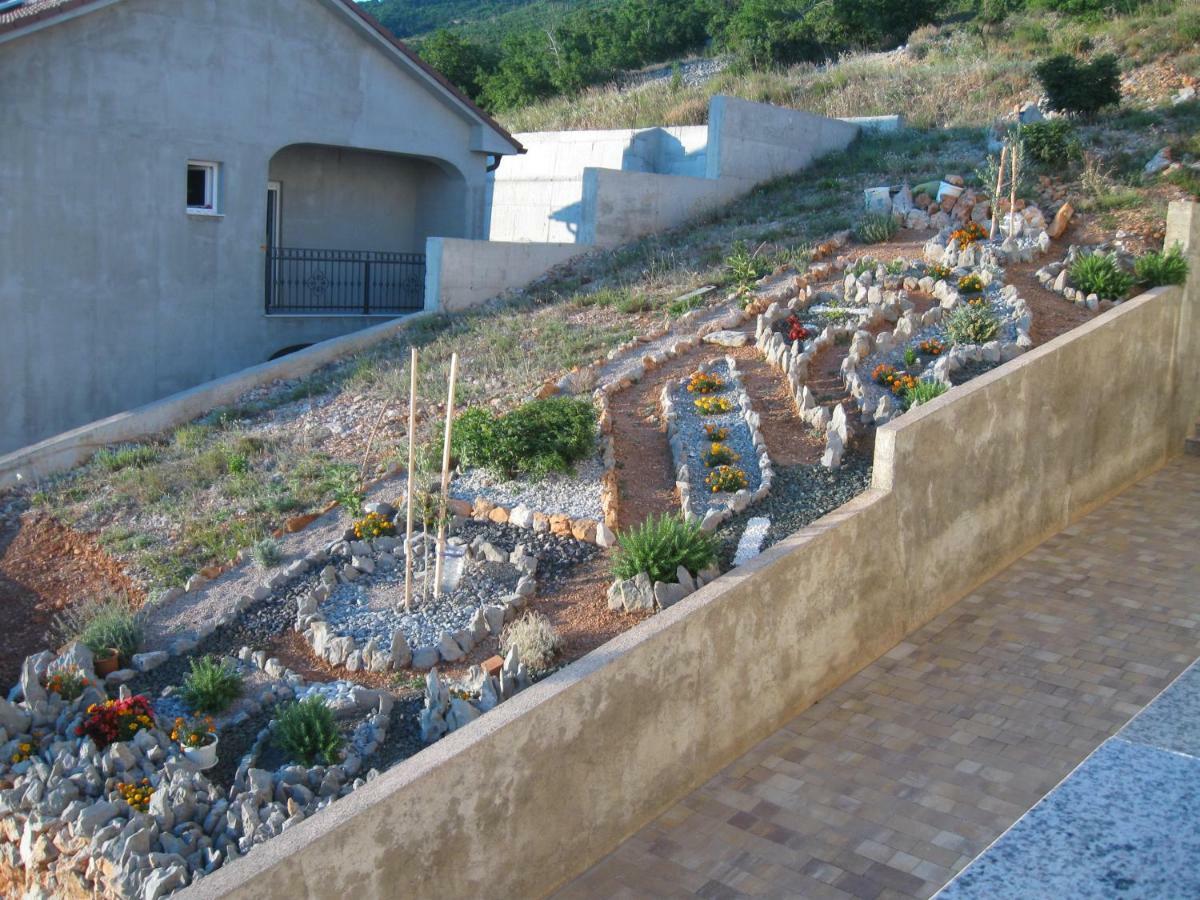H&T Apartment Senj  Bagian luar foto